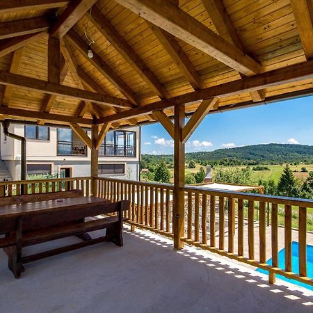 1 Bedroom Beautiful Apartment In Rakovica Dış mekan fotoğraf